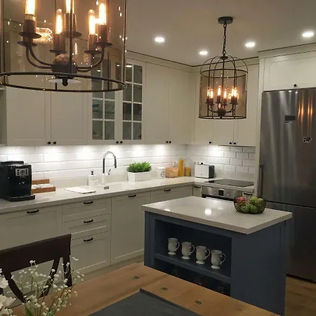 A Luxury With Patio And Bbq *